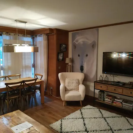 Magnifique Au Centre De Val-d'isere, Proche Pistes Et Commerces - Fr-1-519-1 Apartment