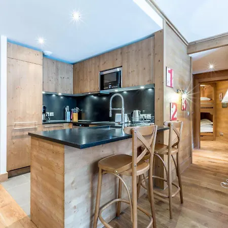 Apartment Magnifique Au Centre De Val-d'isere, Proche Pistes Et Commerces - Fr-1-519-1